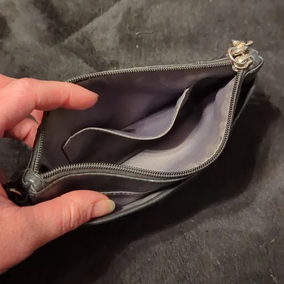 Coach wristlet - Picture 2 of 2